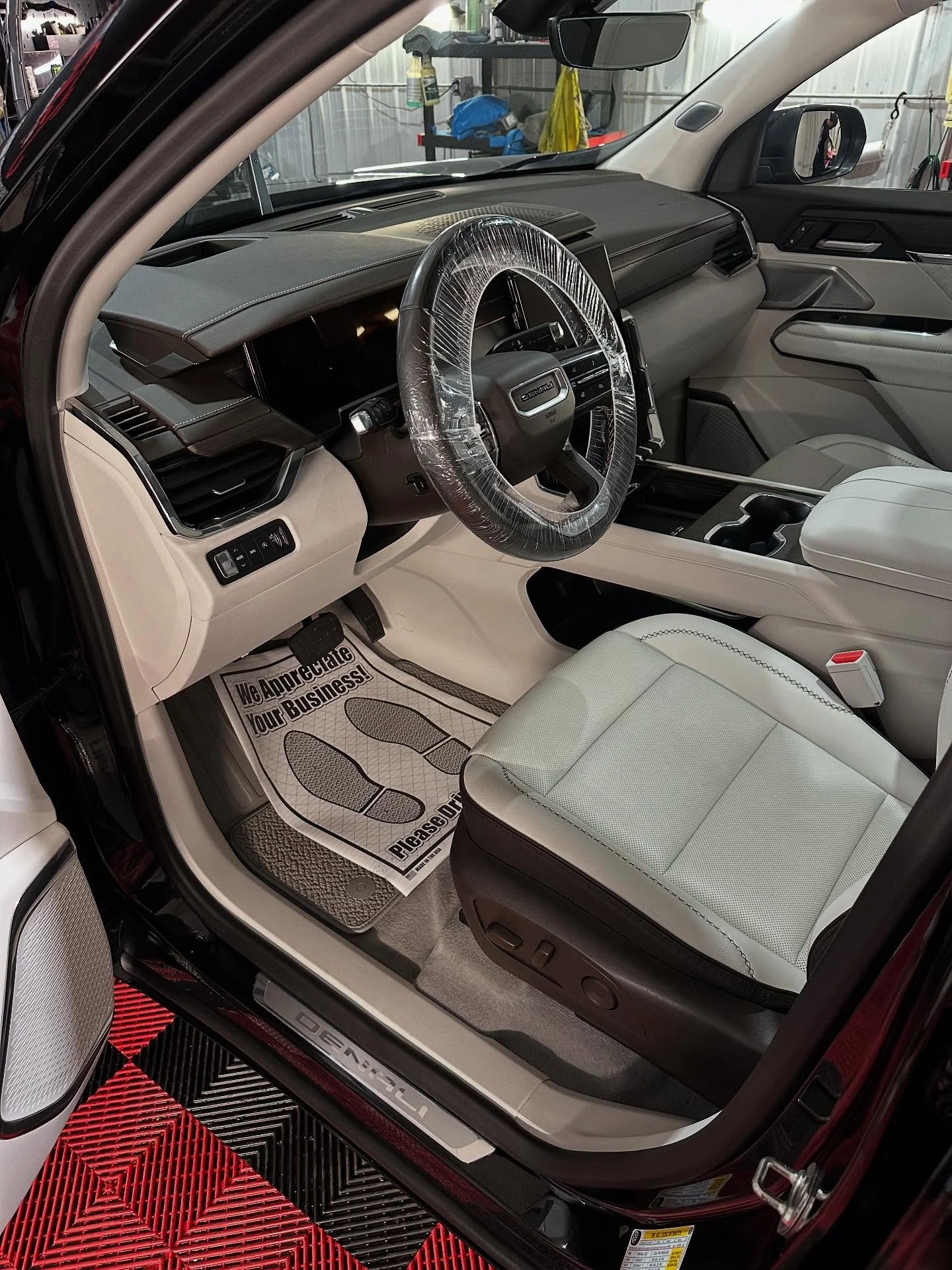 GMC Acadia front cabin after interior detail